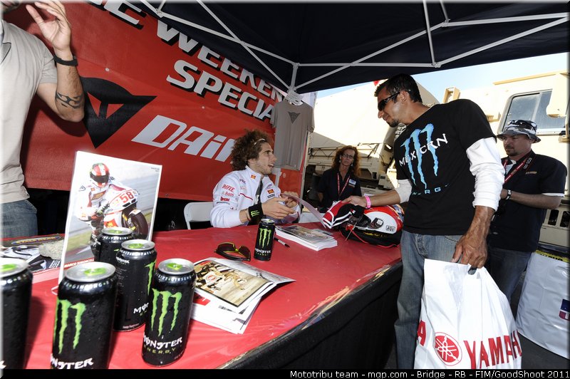 motogp_simoncelli_043_usa_laguna_seca_2011