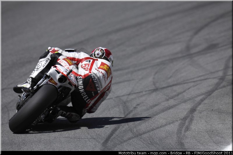 motogp_simoncelli_048_usa_laguna_seca_2011