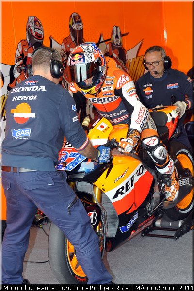 motogp_stoner_010_usa_laguna_seca_2011
