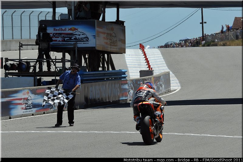 motogp_stoner_011_usa_laguna_seca_2011