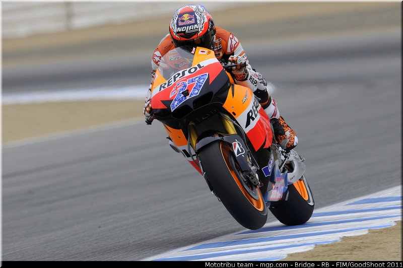 motogp_stoner_013_usa_laguna_seca_2011