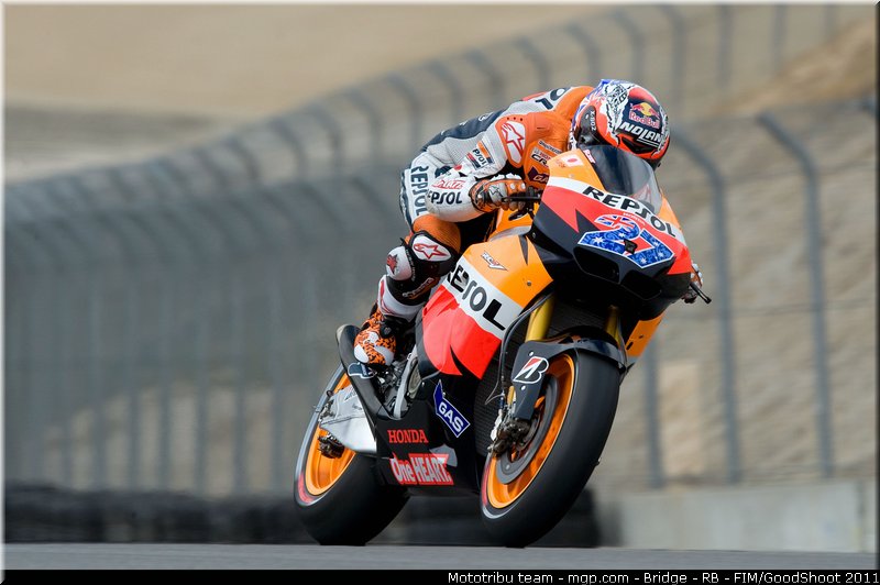 motogp_stoner_015_usa_laguna_seca_2011