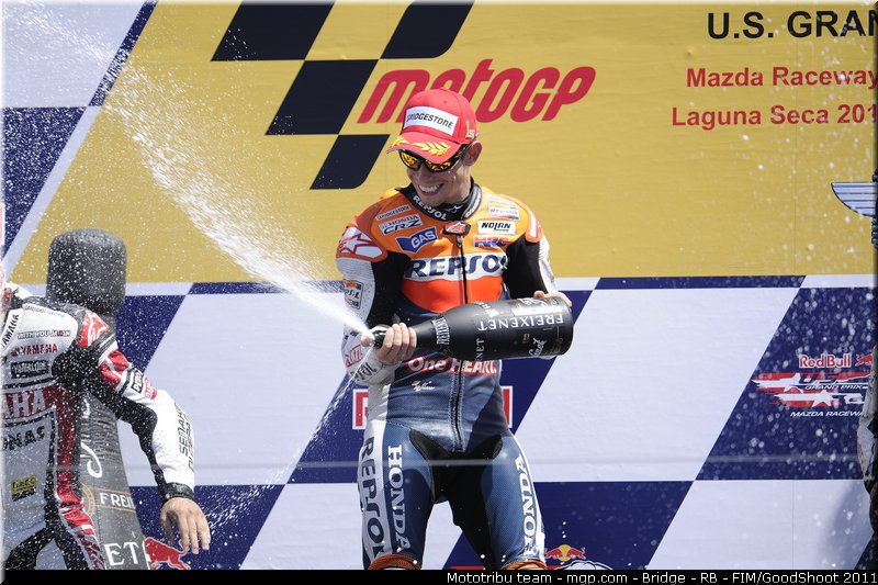 motogp_stoner_024_usa_laguna_seca_2011