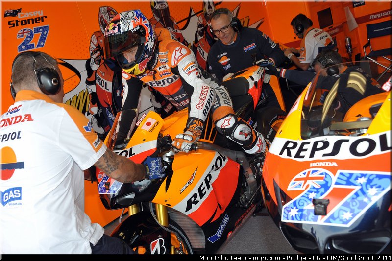 motogp_stoner_027_usa_laguna_seca_2011