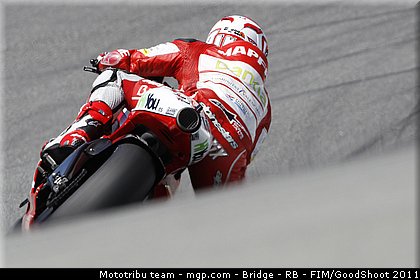 motogp_barbera_016_usa_laguna_seca_2011.jpg