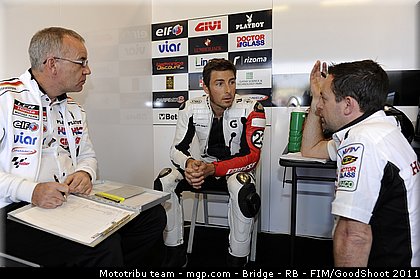 motogp_bostrom_011_usa_laguna_seca_2011.jpg