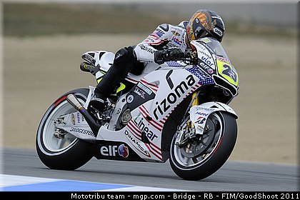 motogp_bostrom_013_usa_laguna_seca_2011.jpg