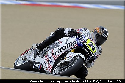 motogp_bostrom_015_usa_laguna_seca_2011.jpg