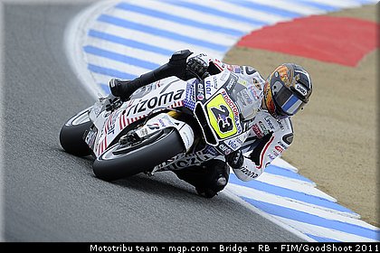 motogp_bostrom_019_usa_laguna_seca_2011.jpg