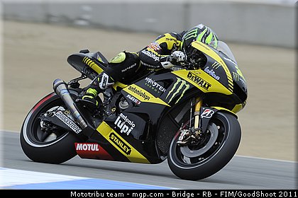 motogp_crutchlow_019_usa_laguna_seca_2011.jpg