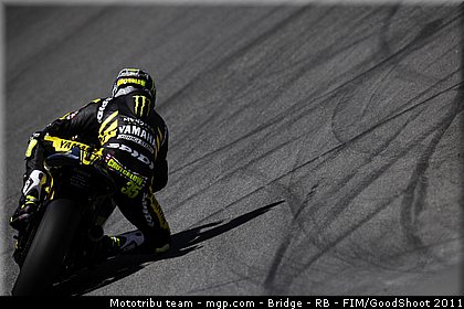 motogp_crutchlow_030_usa_laguna_seca_2011.jpg