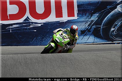 motogp_depuniet_002_usa_laguna_seca_2011.jpg
