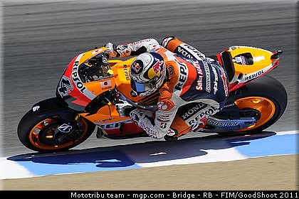 motogp_dovizioso_005_usa_laguna_seca_2011.jpg
