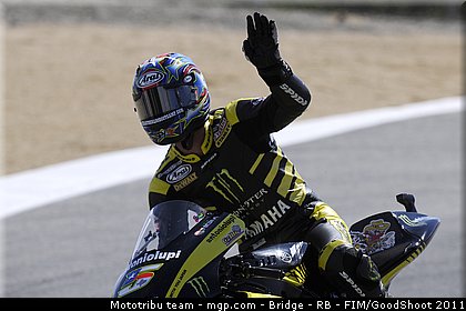 motogp_edwards_007_usa_laguna_seca_2011.jpg