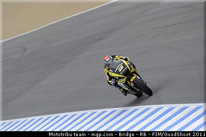 motogp_edwards_011_usa_laguna_seca_2011.jpg