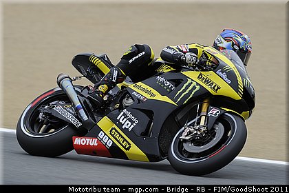 motogp_edwards_015_usa_laguna_seca_2011.jpg