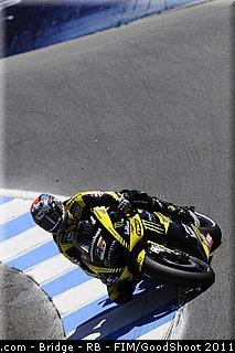 motogp_edwards_020_usa_laguna_seca_2011.jpg