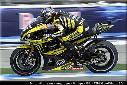 motogp_edwards_024_usa_laguna_seca_2011.jpg