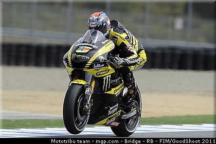 motogp_edwards_025_usa_laguna_seca_2011.jpg