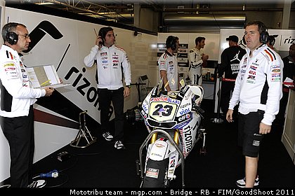 motogp_elias_007_usa_laguna_seca_2011.jpg