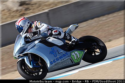 motogp_epower_007_usa_laguna_seca_2011.JPG