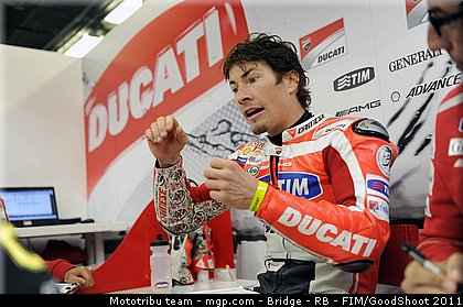 motogp_hayden_002_usa_laguna_seca_2011.JPG