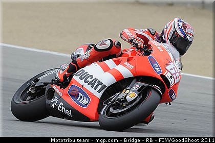 motogp_hayden_007_usa_laguna_seca_2011.jpg