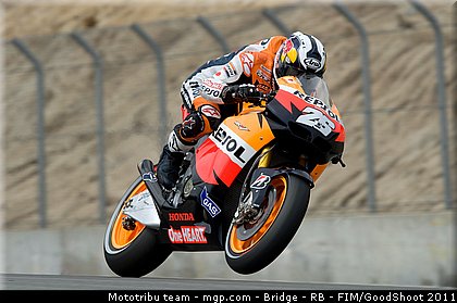 motogp_pedrosa_019_usa_laguna_seca_2011.jpg