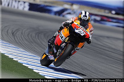 motogp_pedrosa_028_usa_laguna_seca_2011.jpg
