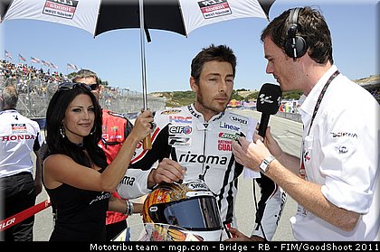 motogp_pitbabe_004_usa_laguna_seca_2011.jpg