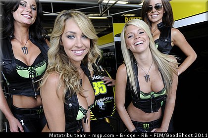 motogp_pitbabe_024_usa_laguna_seca_2011.jpg