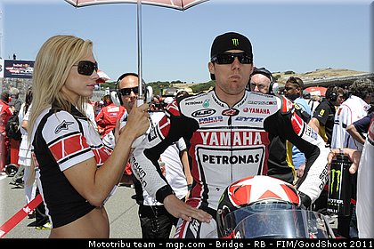 motogp_pitbabe_038_usa_laguna_seca_2011.jpg
