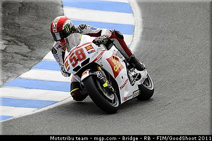 motogp_simoncelli_004_usa_laguna_seca_2011.jpg