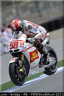 motogp_simoncelli_011_usa_laguna_seca_2011.jpg