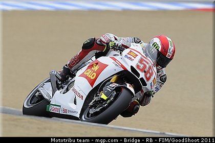motogp_simoncelli_032_usa_laguna_seca_2011.jpg