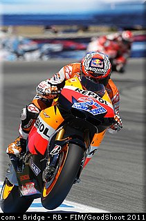 motogp_stoner_005_usa_laguna_seca_2011.jpg