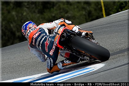 motogp_stoner_016_usa_laguna_seca_2011.jpg