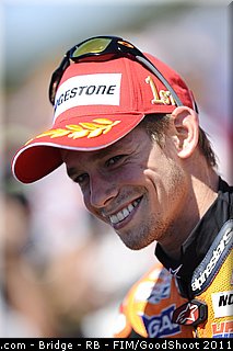 motogp_stoner_021_usa_laguna_seca_2011.jpg