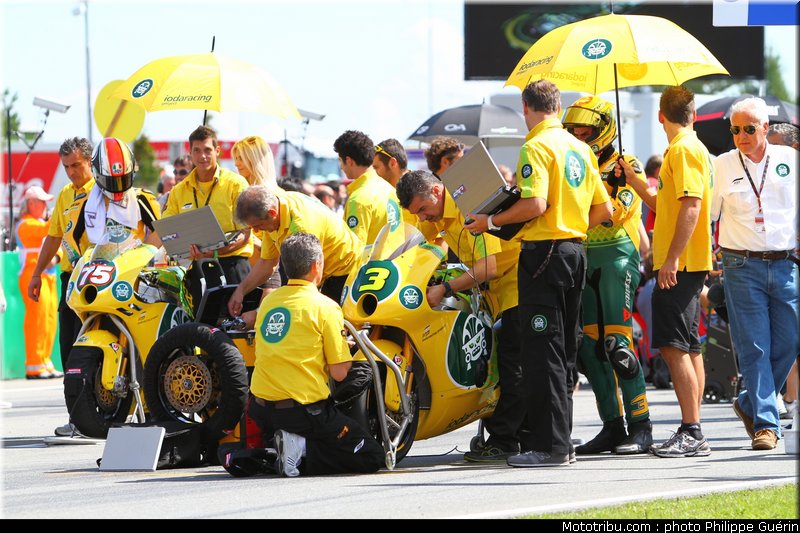 moto2_001_republique_tcheque_brno_2011