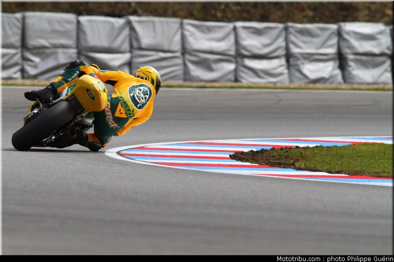 moto2_corsi_002_republique_tcheque_brno_2011