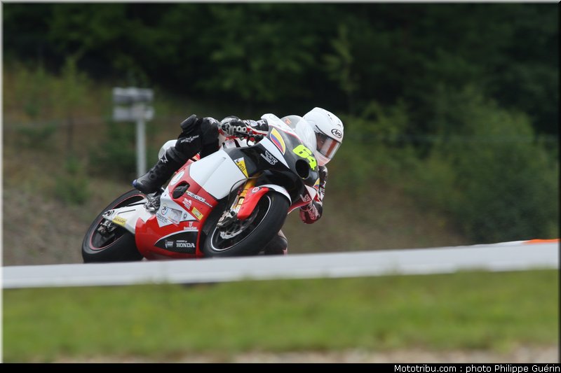 moto2_hernandez_s_002_republique_tcheque_brno_2011