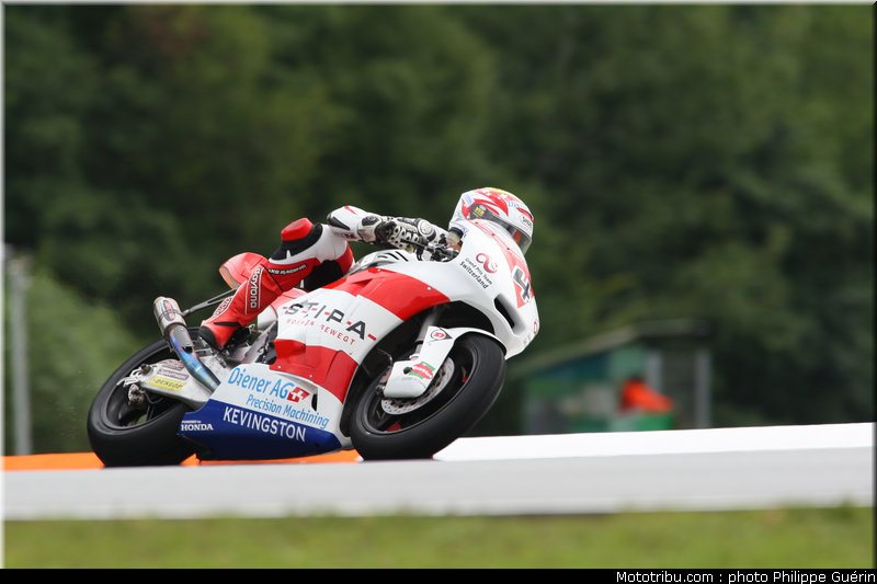 moto2_krummenacher_005_republique_tcheque_brno_2011