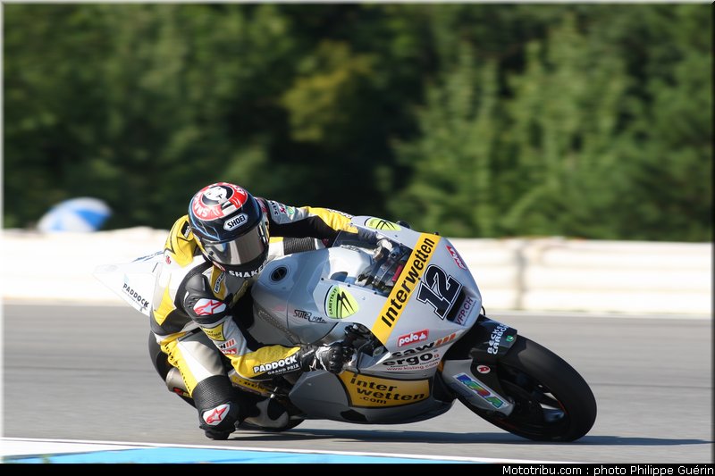 moto2_luthi_008_republique_tcheque_brno_2011