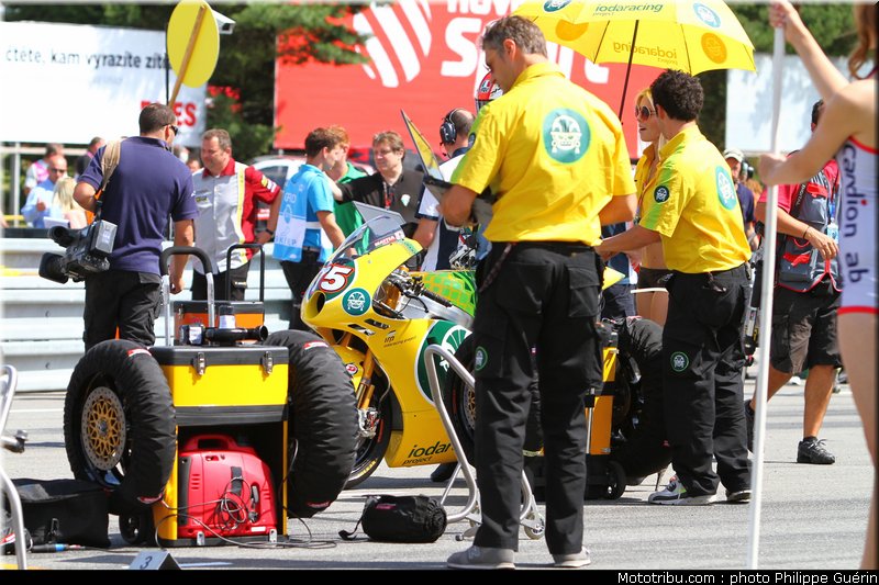 moto2_pasini_001_republique_tcheque_brno_2011