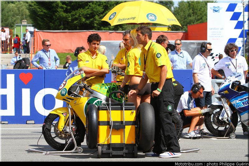 moto2_pasini_002_republique_tcheque_brno_2011