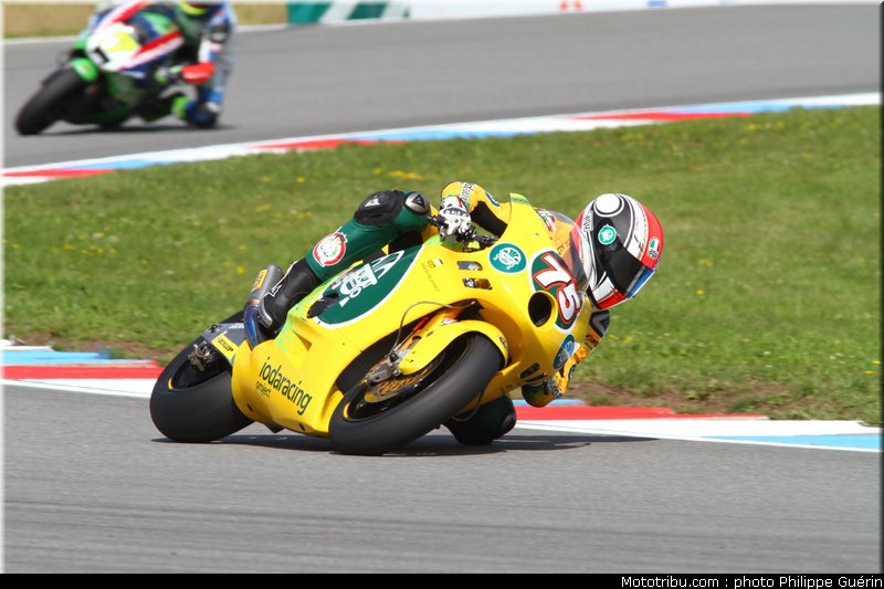 moto2_pasini_003_republique_tcheque_brno_2011