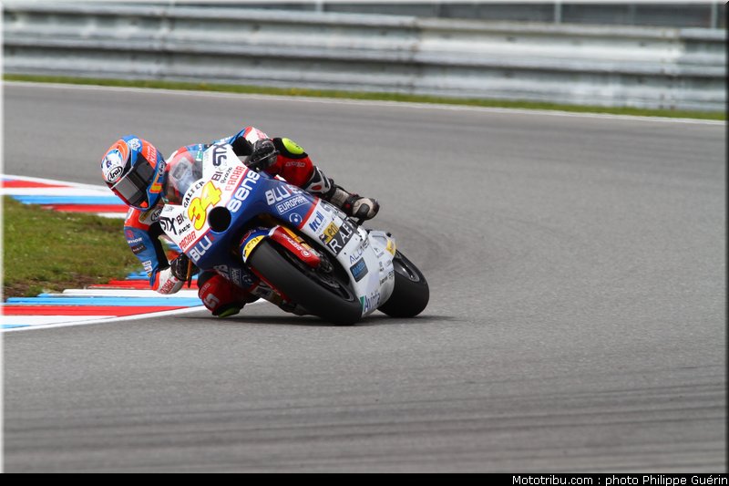 moto2_rabat_001_republique_tcheque_brno_2011