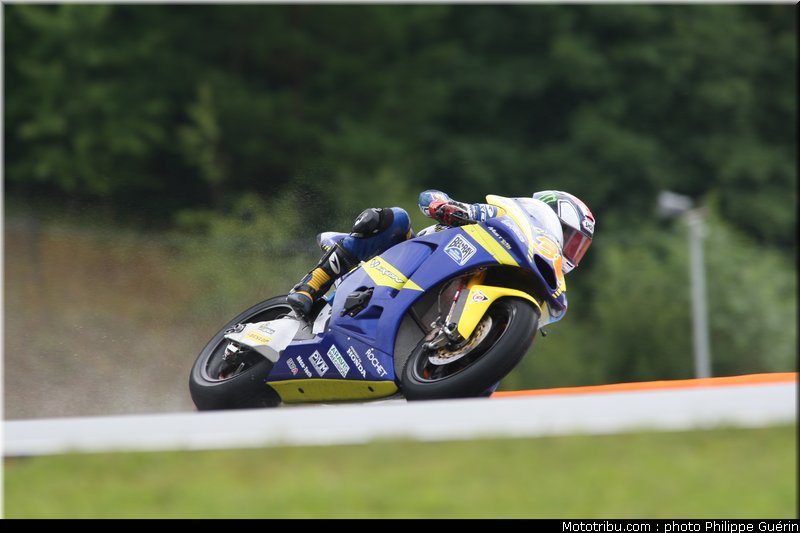 moto2_smith_010_republique_tcheque_brno_2011