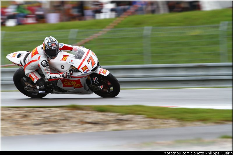 motogp_aoyama_001_republique_tcheque_brno_2011