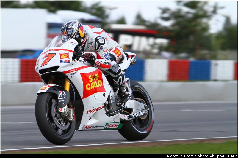 motogp_aoyama_006_republique_tcheque_brno_2011